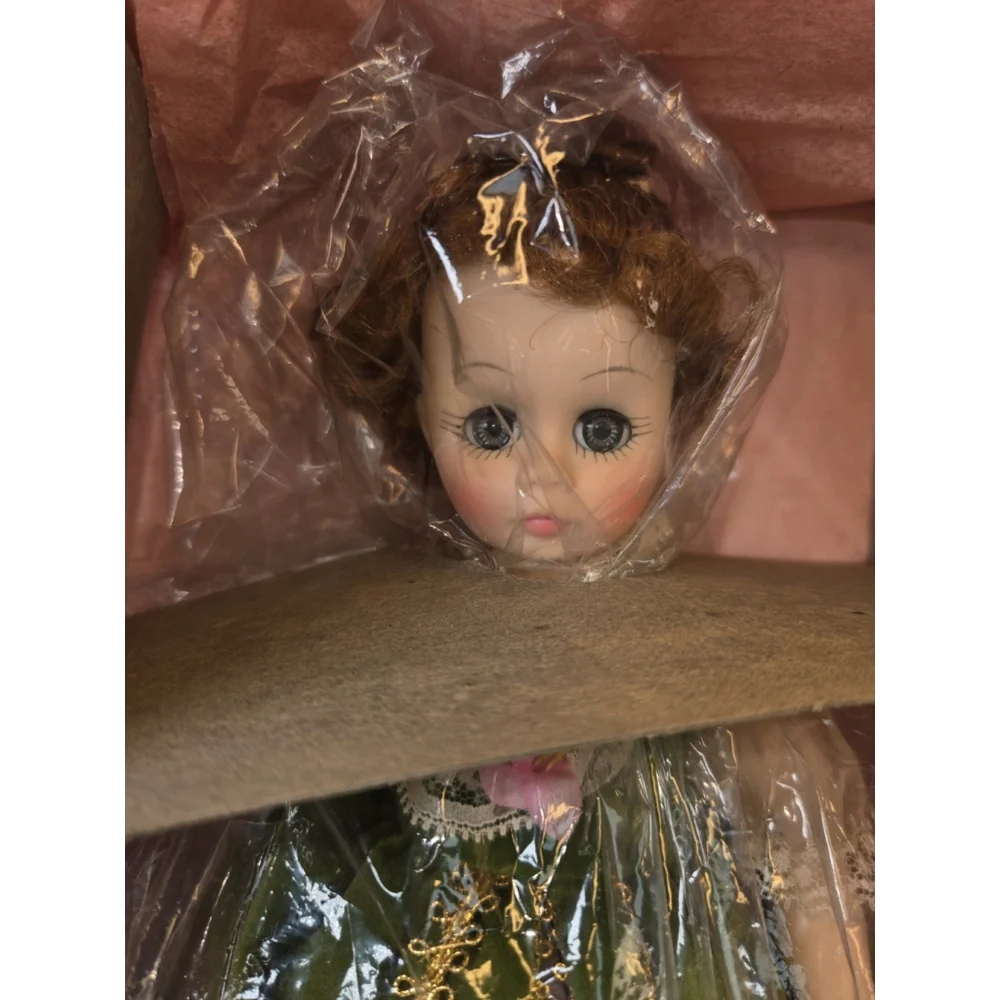 Madame Alexander Lady Hamilton #1338 Doll – 12” Portrait of Children‎ – NRFB –